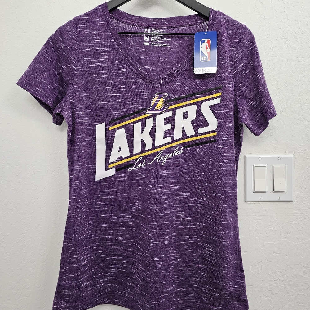 Women's Lakers NBA tshirt NWT L